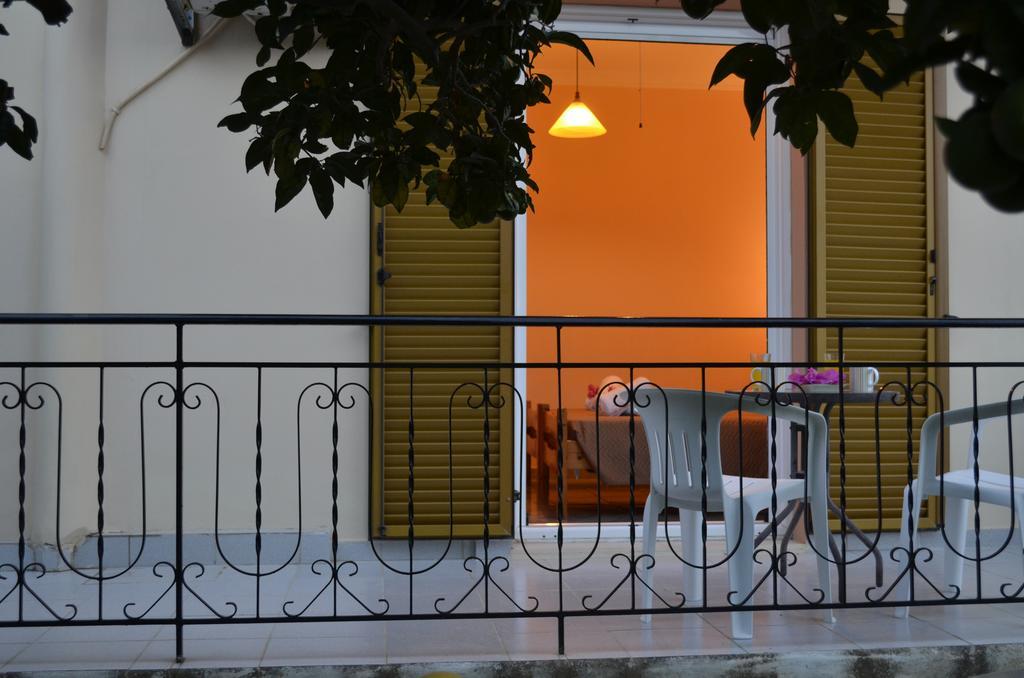 Lefki Studios Lakíthra Exterior foto